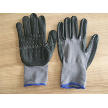 15g Nylon Shell Nitrile Foam Coated with Dots, Safety Work Gloves (N6016)
